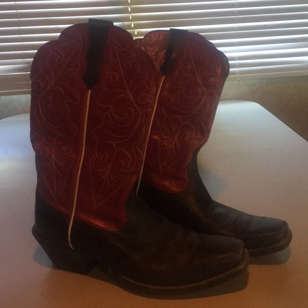 Ariat cowboy boots